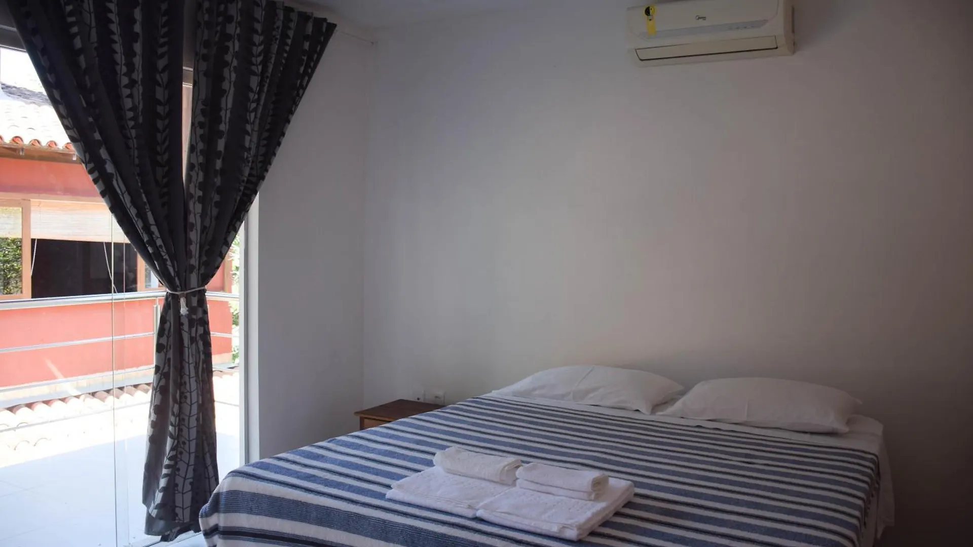 Accommodatie bij particulieren Suite Com Banheiro Privativo, Ar-Condicionado A 5 Minutos Da Praia! Porto Seguro